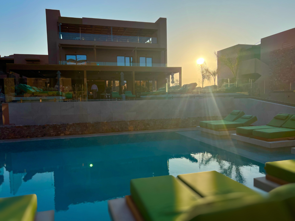 Paralos Venus Suites