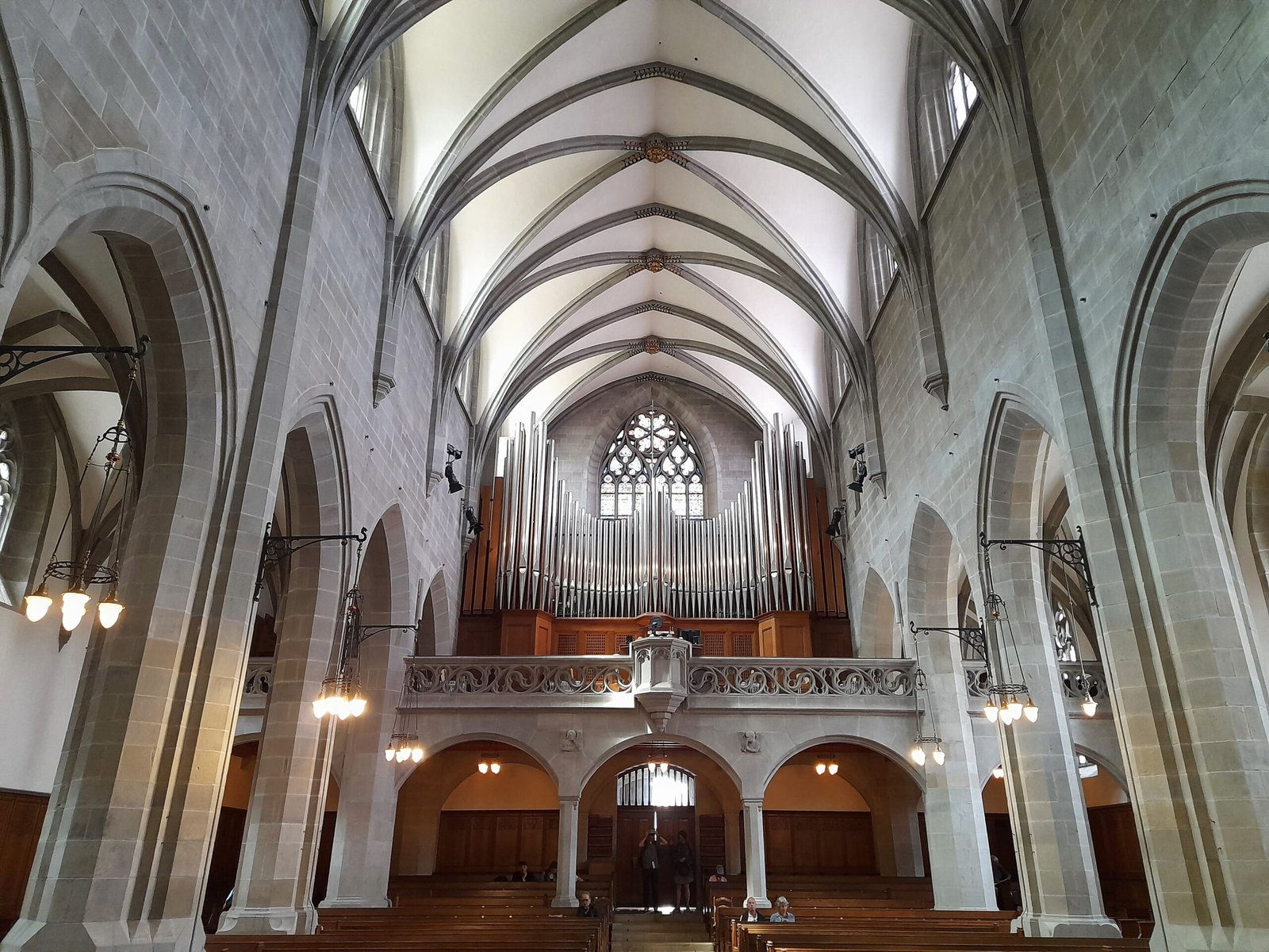 Fraumünster church inside